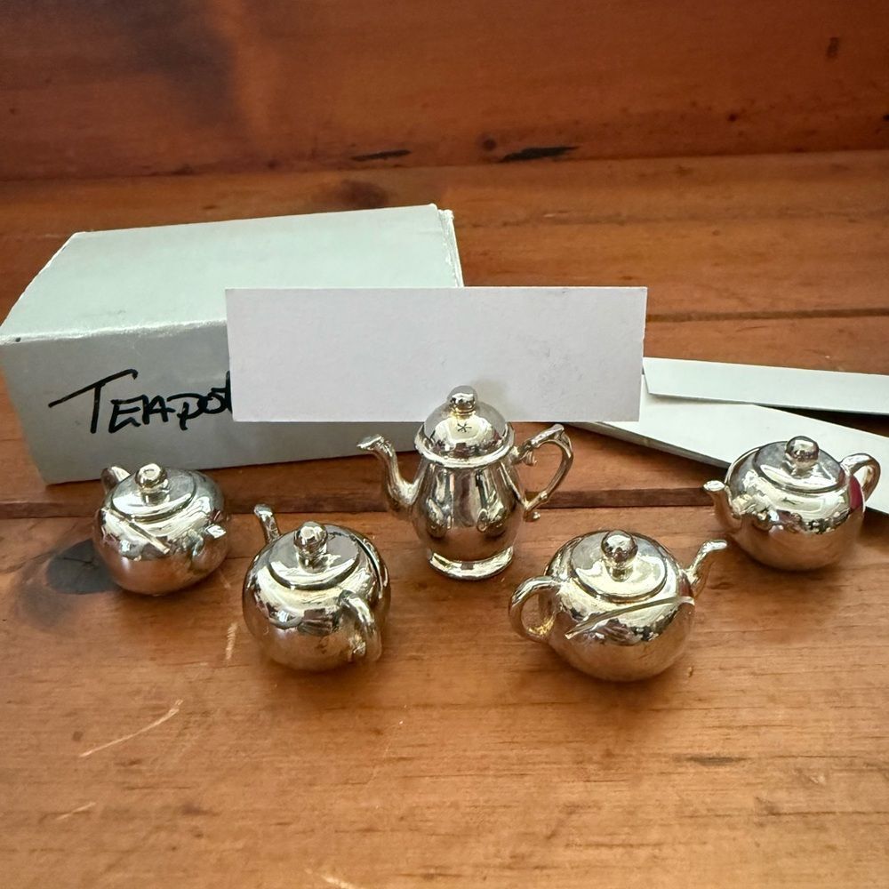 Gooinger Silver Art Company Ltd. Miniature Teapot placard Set - Picture 3 of 6